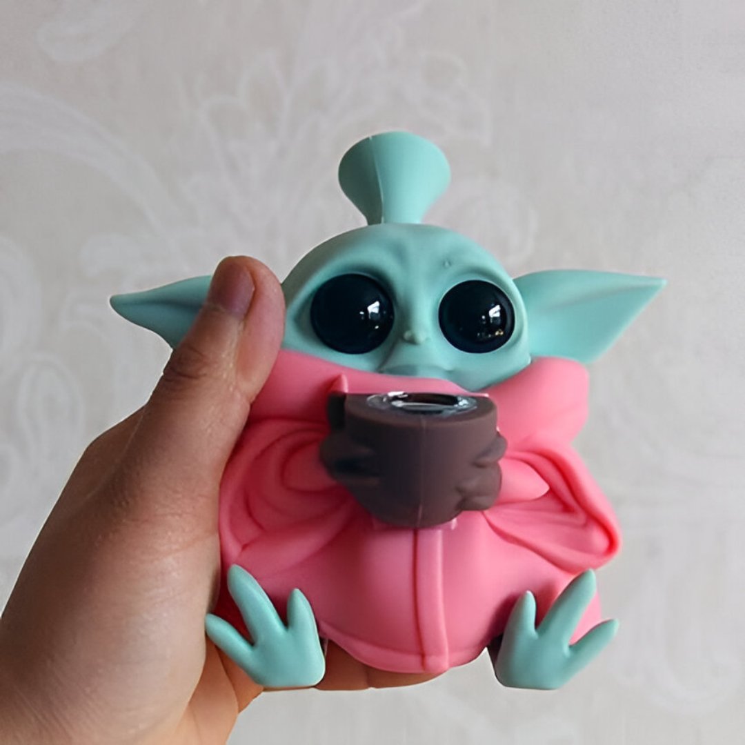 Baby Yoda Bong